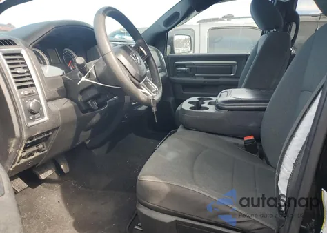 2021 Ram 1500 Classic Slt z USA, uszkodzony, nr VIN 1C6RR7LT9MS518556